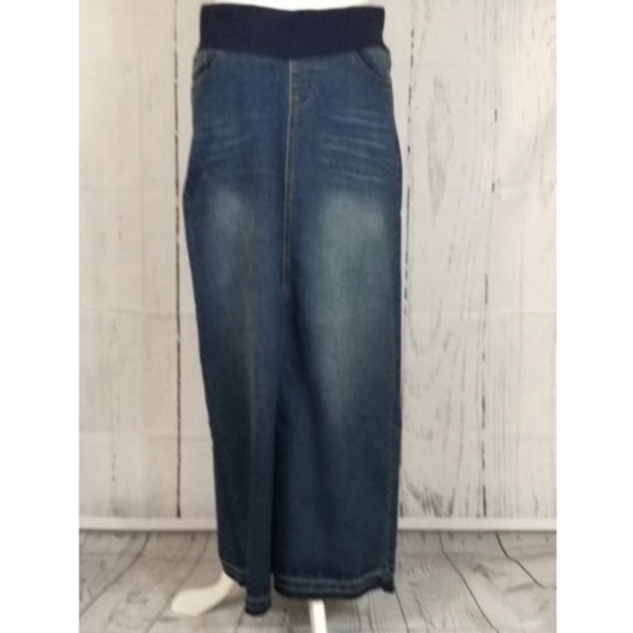 The Skirt Outlet Dresses & Skirts - Long maternity denim jean skirt NWT gift 38.5" 